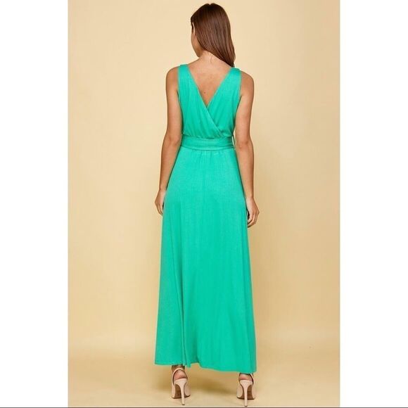 GREEN BELTED MAXY DRESS NEW WITH  THE TAGS - Picture 2 of 6